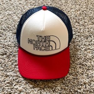 North face snap back